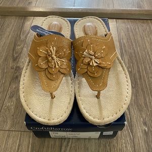 Croft & Barrow 8 Tan Brown Leather Flower Sandals